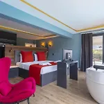 Private Luxury With Large Pool, Jacuzzi And Barbecue In Oeluedeniz וילה פאטהיה