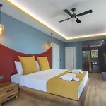 Private Luxury With Large Pool, Jacuzzi And Barbecue In Oeluedeniz וילה פאטהיה