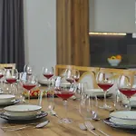Private Luxury With Large Pool, Jacuzzi And Barbecue In Oeluedeniz וילה