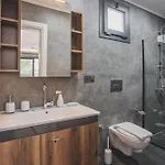 וילה Private Luxury With Large Pool, Jacuzzi And Barbecue In Oeluedeniz
