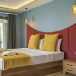 Private Luxury With Large Pool, Jacuzzi And Barbecue In Oeluedeniz וילה פאטהיה