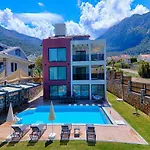 Private Luxury With Large Pool, Jacuzzi And Barbecue In Oeluedeniz וילה פאטהיה