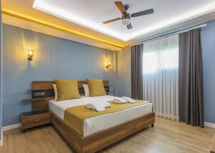 Вилла Private Luxury With Large Pool, Jacuzzi And Barbecue In Oeluedeniz