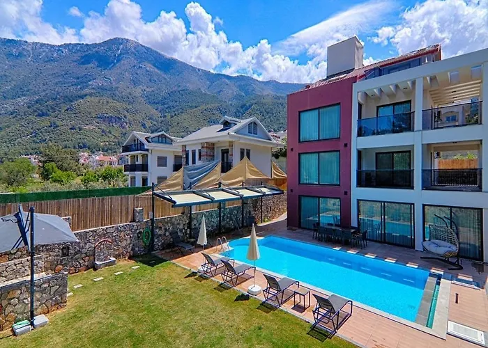 Вилла Private Luxury With Large Pool, Jacuzzi And Barbecue In Oeluedeniz *