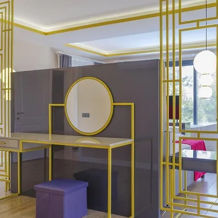 Private Luxury With Large Pool, Jacuzzi And Barbecue In Oeluedeniz Villa *