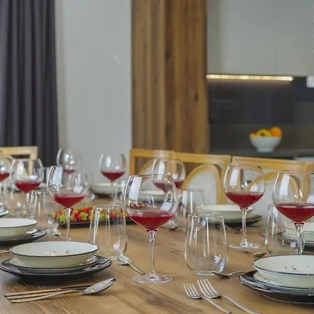 Private Luxury With Large Pool, Jacuzzi And Barbecue In Oeluedeniz Villa